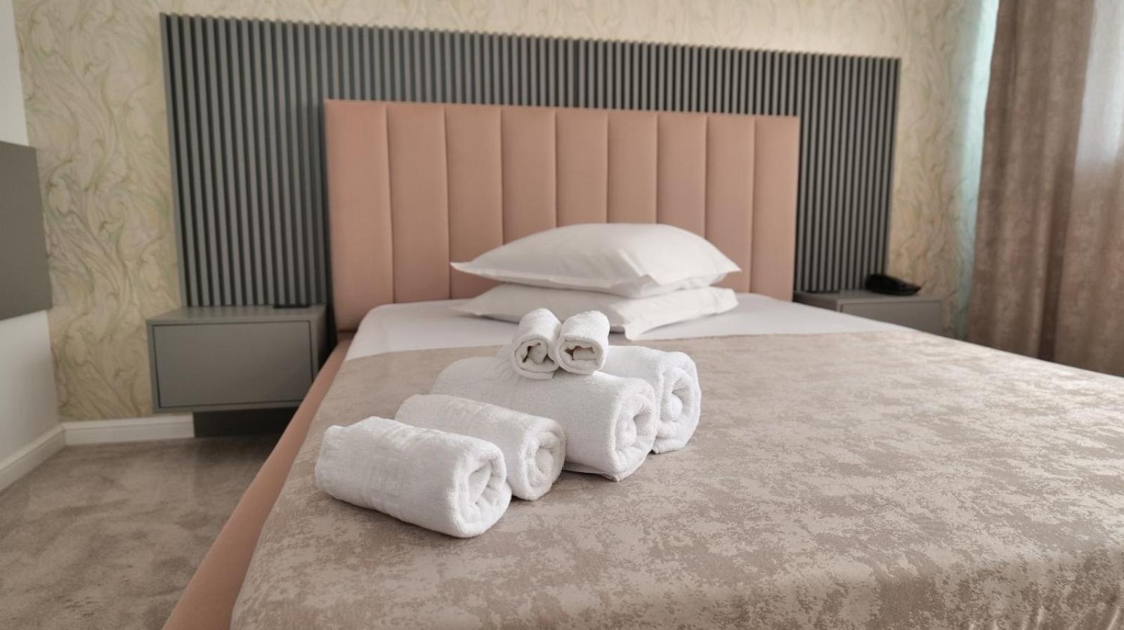 Hotel Parc Craiova Eksteriør billede