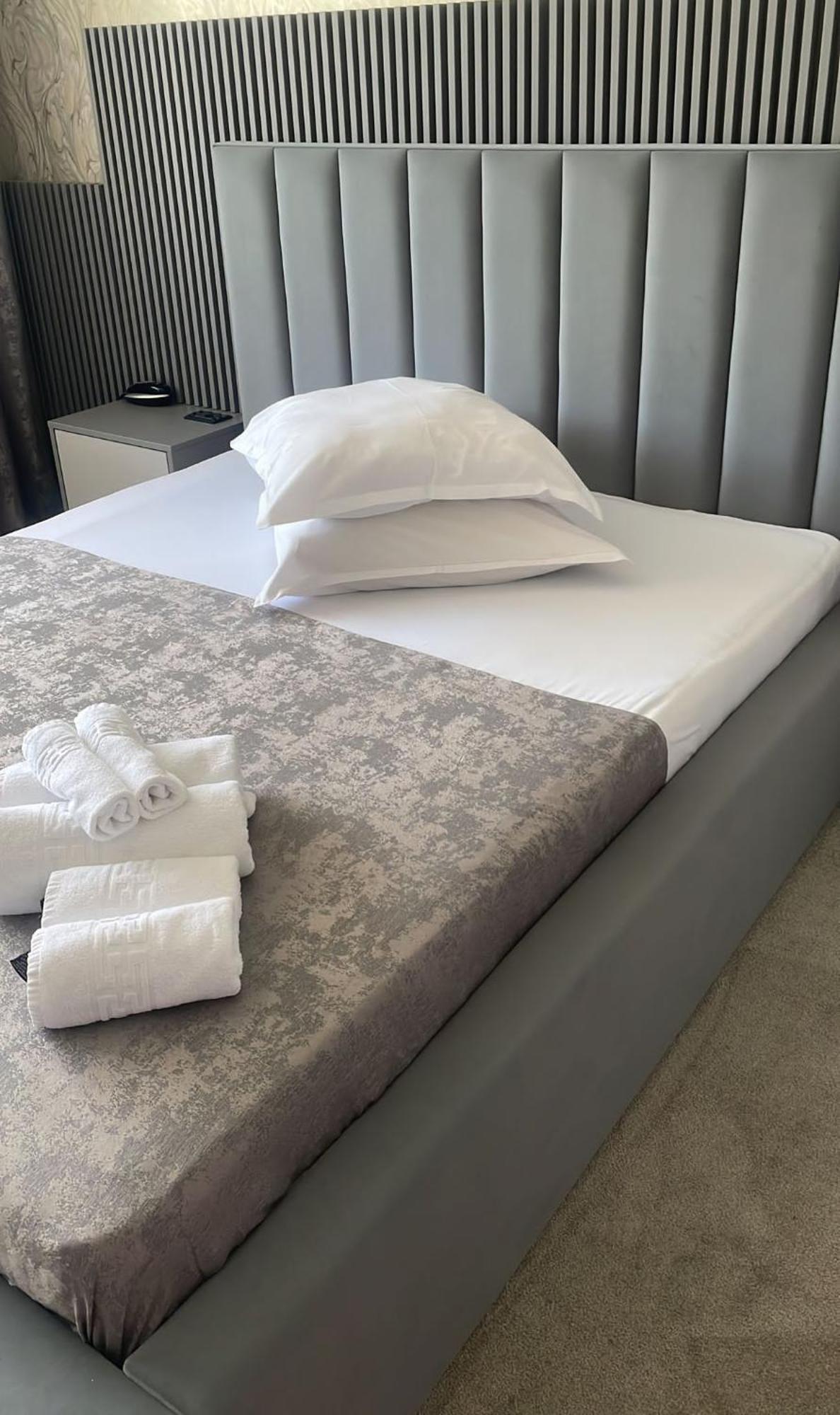 Hotel Parc Craiova Eksteriør billede